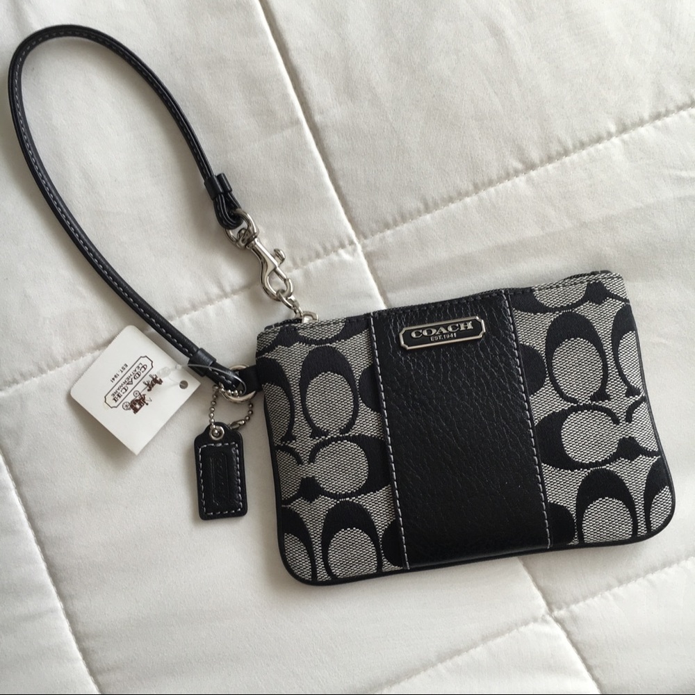 Coach | Wristlet